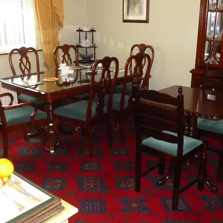 Lawndale House Nocleg ze śniadaniem