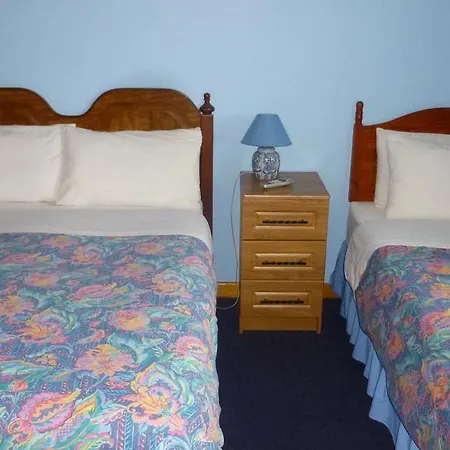 Lawndale House Nocleg ze śniadaniem 3*